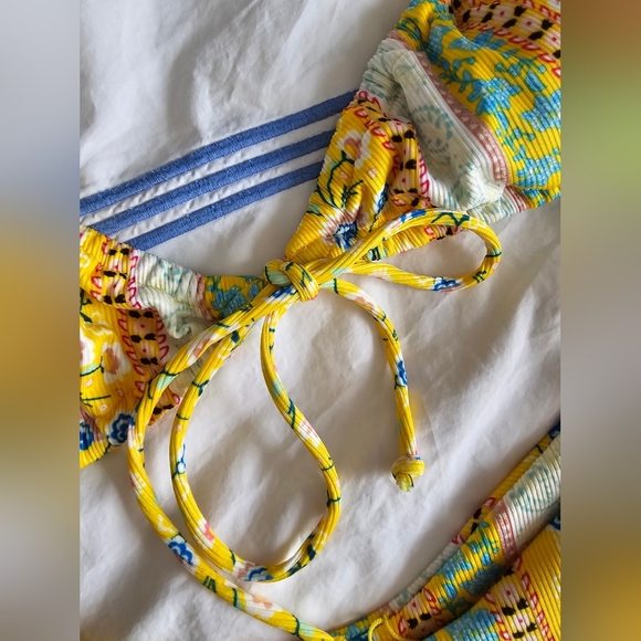 NWOT, Yellow Boho Bikini, Paisley Floral, Size Small (or medium) - Picture 8 of 12